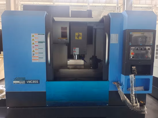立型 CNC フライス加工 切断 穴あけおよび彫刻 立型マシニング センター CNC マシン Vmc850